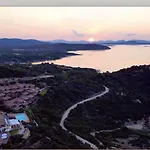 Apartamento Punta Est Quadrilocale Vista Mare *