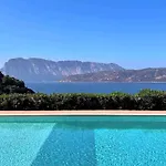 Apartamento Punta Est Quadrilocale Vista Mare *